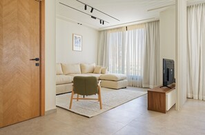 Smart TV - VESTA  - Luxury APT - 3BR - Zayed City (I) (Sheikh Zayed City)
