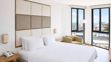 Junior Room, Balcony, City View