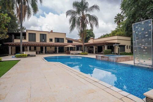 Villa magica tepoztlan con alberca jacuzzi y padel
