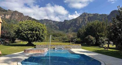 Villa magica tepoztlan con alberca jacuzzi y padel