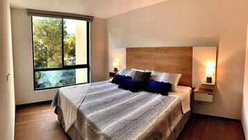 2 bedrooms, iron/ironing board, WiFi (free), bed sheets