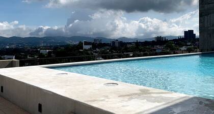 2-Bedroom Modern Apt. in San Salvador with Rooftop and Pool