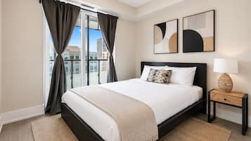 Deluxe Apartment, City View