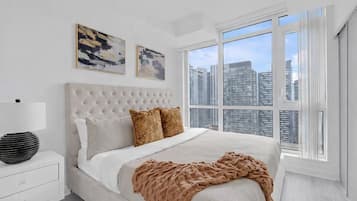 In-room safe, soundproofing, iron/ironing board, free WiFi