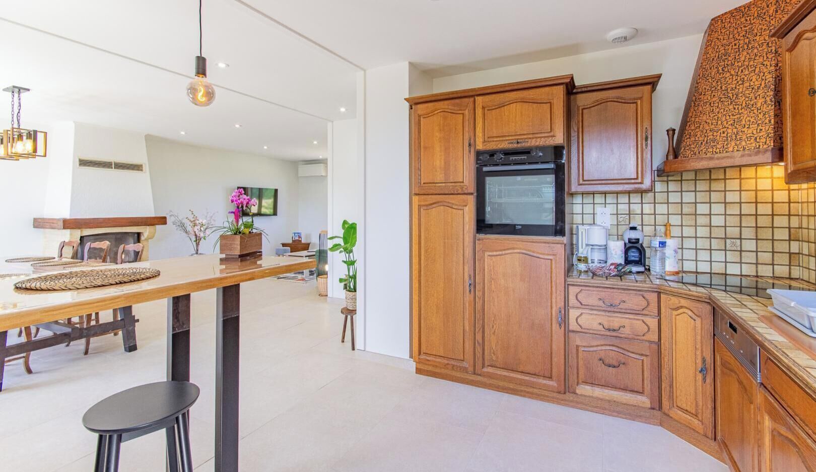 Microwave, oven, dishwasher