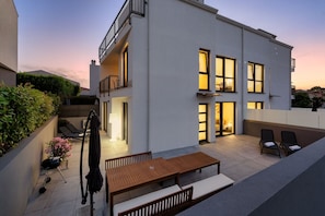 Outdoor dining - House Explorer One (Istria - Funtana) (Funtana)