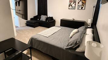 2 habitaciones, tabla de planchar con plancha, wifi y ropa de cama