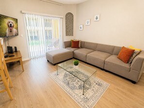 Fernseher, Stereoanlage