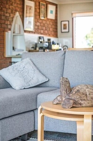 TV - Viewpoint - Sparkling Coastline Views (Bega Valley)