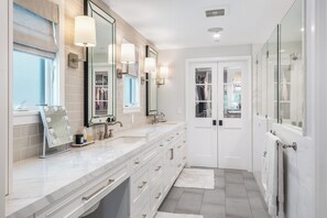 Bathroom - Perfectly upgraded/located home in one of the most desired pockets in Hermosa. (Hermosa Beach)