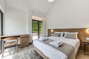 House - Odat n Bog Room 4 - Zana (Shkrel)