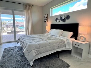 Bügeleisen/Bügelbrett, Reisekinderbett, kostenloses WLAN, Bettwäsche