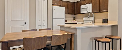1 bedroom - Worldmark West Yellowstone Resort - within 5 minutes of entrance