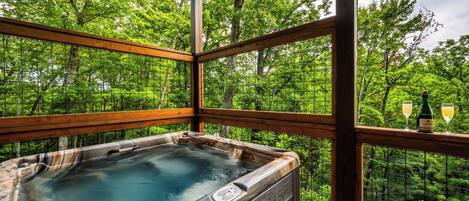 Outdoor spa tub