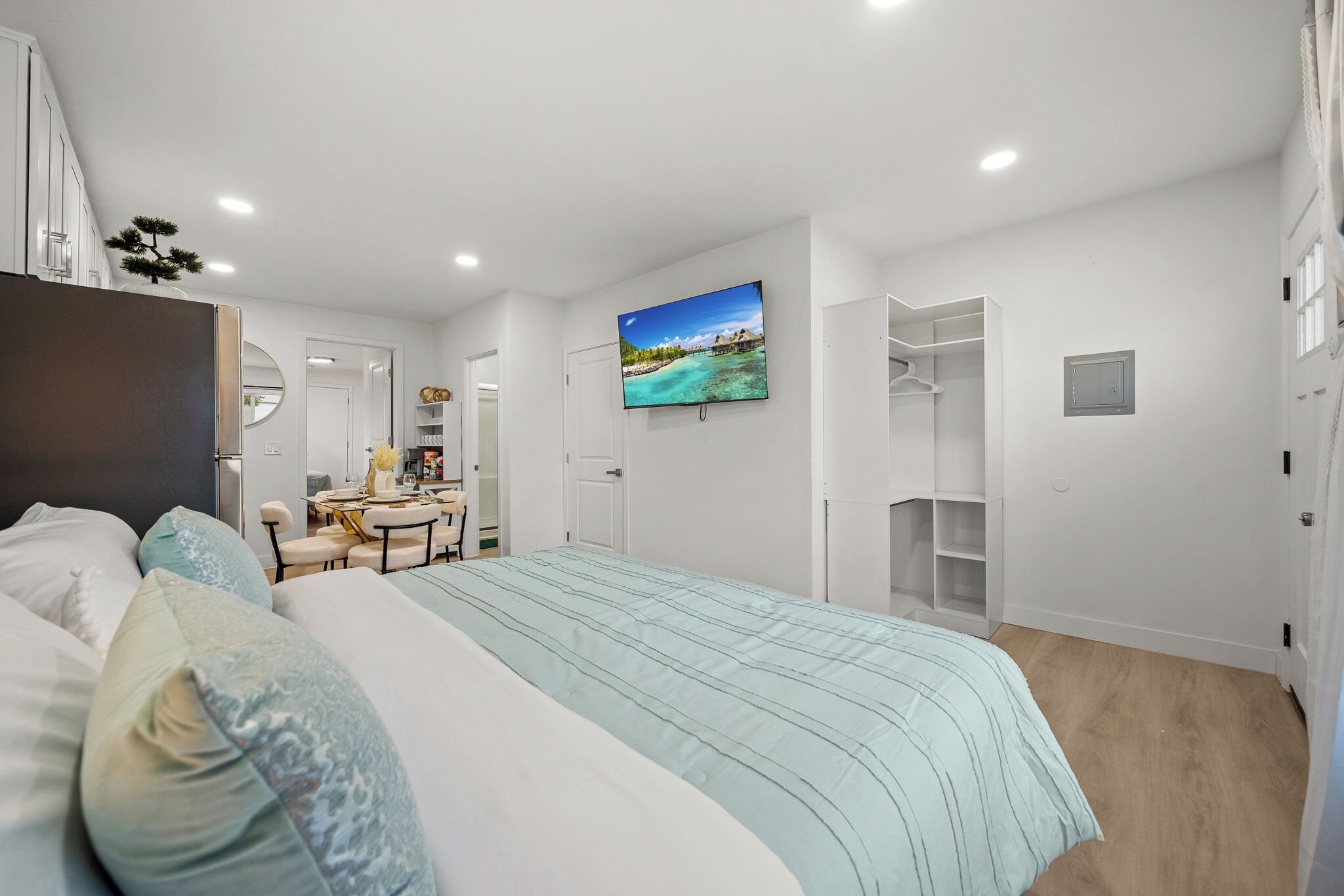 2 bedrooms, desk, iron/ironing board, free WiFi