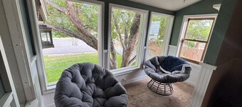 Best location, ! 4-bedroom 3 full bath, in heart of Gunnison for your getaway.