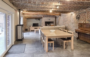 Dining - Amazing home in Verchain-Maugré with sauna (Verchain-Maugré)