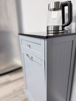Kaffee und/oder Kaffeemaschine