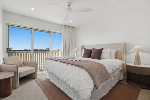 Woodlands Escape - 3 Bed, 2.5 Bath, Near Winery