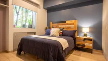 2 bedrooms, desk, iron/ironing board, free WiFi