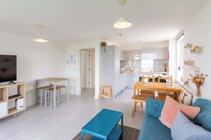 TV - Lovely Sea View 2BDR Flat in Edinburgh (Edinburgh)