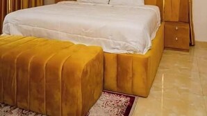 Unclassified image, 2 of 10, button - City-Chic Ikeja 2BR Escape: 24/7 Power, Fast WiFi, Airport, Shops & Eats - Lagos (Ikeja)