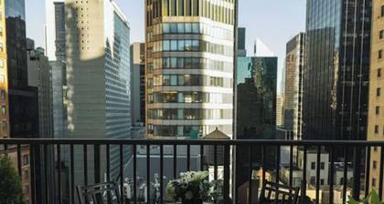 Manhattan Club