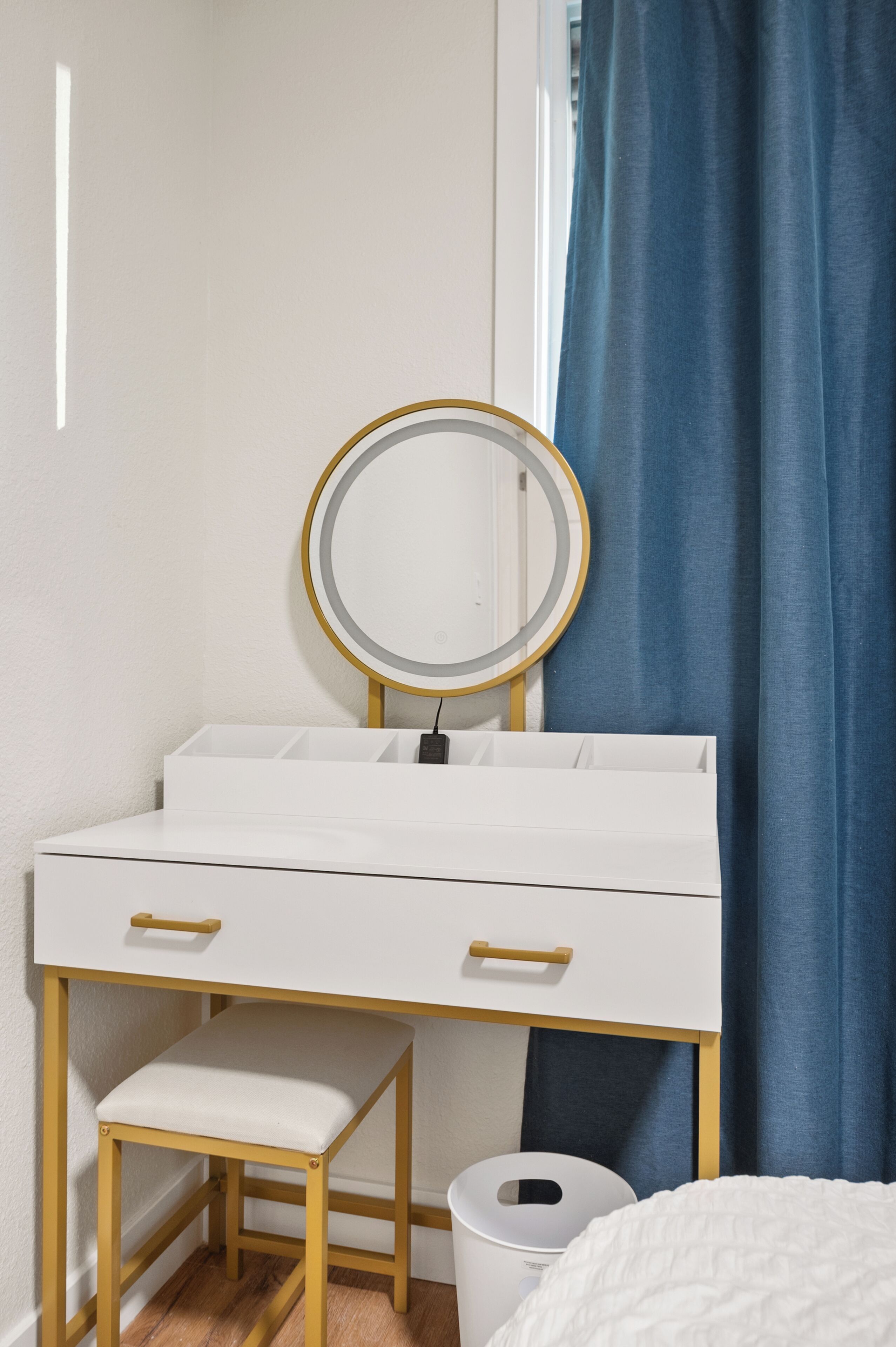 2 chambres, fer et planche à repasser, lit parapluie, Wi-Fi gratuit