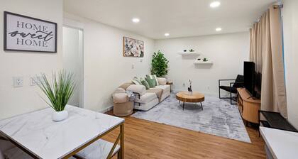 Welcoming 2-bedroom condo in charming Lakewood perfect for relaxing, sleeps 6