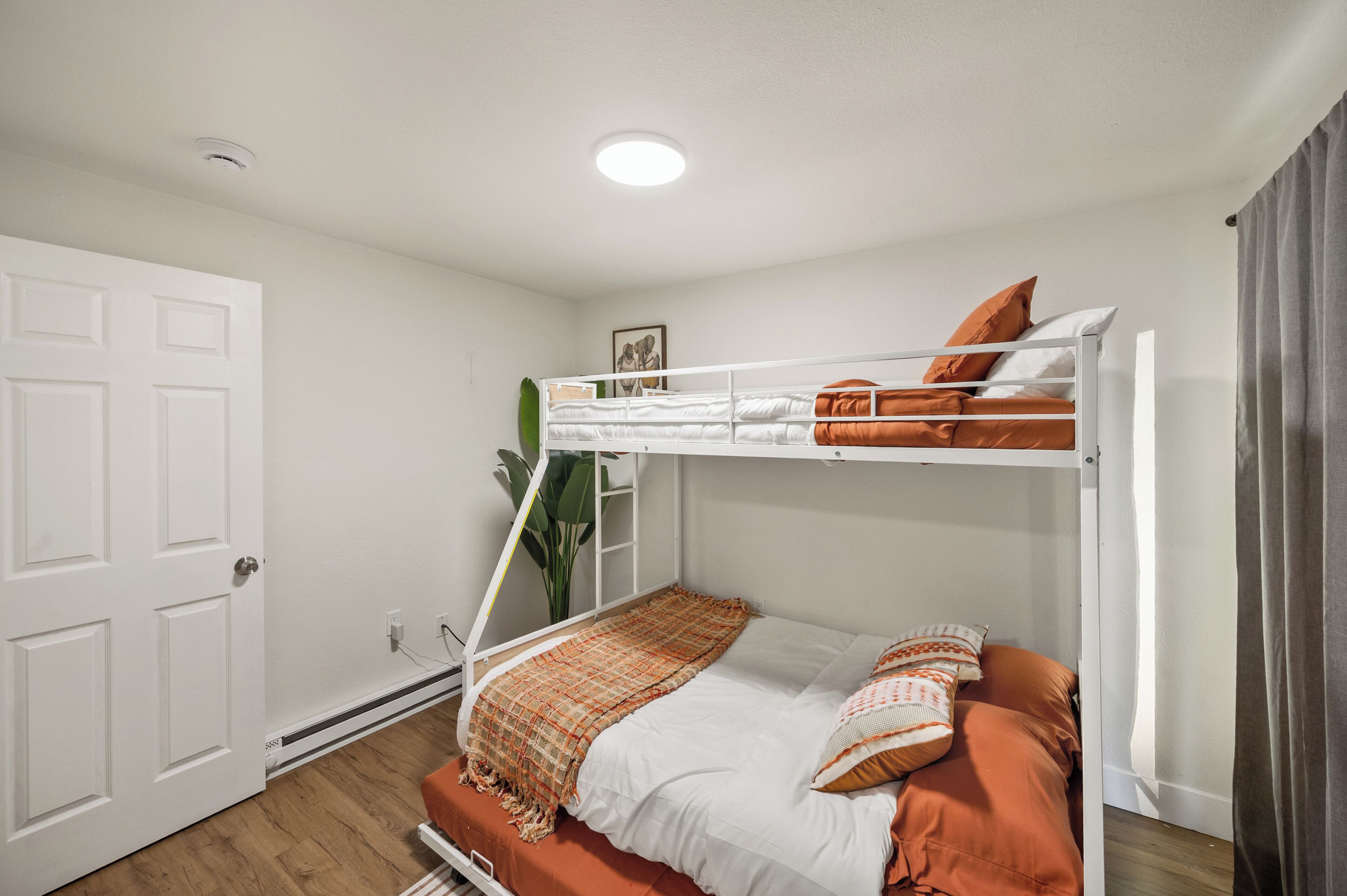 2 Schlafzimmer, Bügeleisen/Bügelbrett, Reisekinderbett, kostenloses WLAN