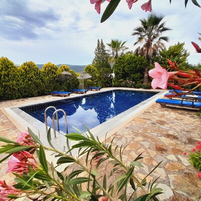 Villa Suzan charming stony 3 bedroom cottage in Fethiye area with private pool