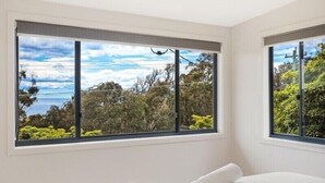 3 chambres, fer et planche à repasser, Wi-Fi, draps fournis
