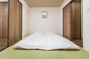 WiFi (free) - HANASTAY UMI (Osaka)
