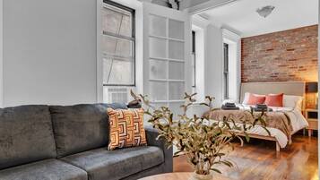 Apartment, 3 Bedrooms | Living area