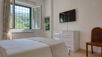 2 camere, ferro/asse da stiro, culla da viaggio, Wi-Fi gratuito