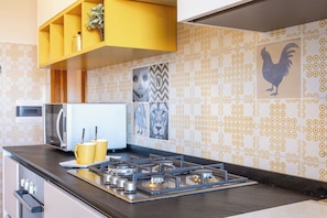 Coffee/tea maker, fridge, microwave, oven - Italian Experience-Corso 109 (Porto Recanati)
