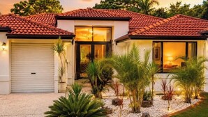 Exterior - Escape to our stylish retreat, just minutes from Mooloolaba Beach. (Mountain Creek)