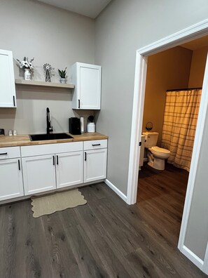 Dusche, Handtücher, Seife, Toilettenpapier