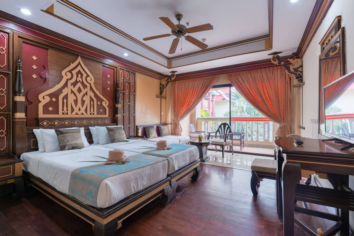 Twin Room, Pool Access, Pool View