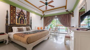 Suite, 1 Double Bed, Pool View | In-room safe, free WiFi, bed sheets