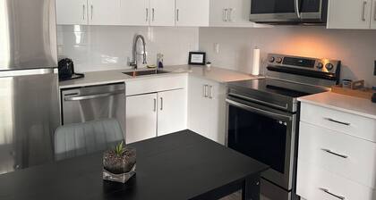 Your Own Condo 2Bdrm, 2Bath In Downtown Chilliwack Near District 1881