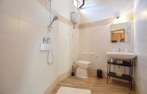 Shower, hair dryer - 2 bedroom nice home in Montefranco (TR) (Montefranco (TR))