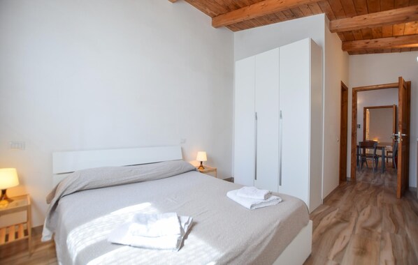 Travel cot, free WiFi - 2 bedroom nice home in Montefranco (TR) (Montefranco (TR))