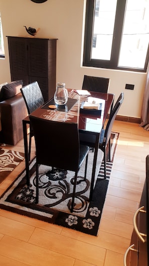 Dining - Peaceful and secure Kyanja Oasis with Modern Amenities & Hot Shower (Kampala)
