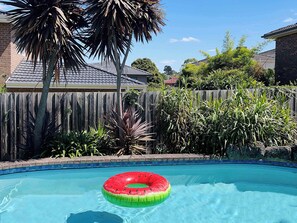 Pool - Light filled 4 Bed pool home in Quiet neighborhood (Templestowe)