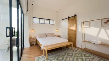 5 bedrooms, WiFi, bed sheets