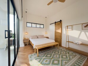 5 bedrooms, WiFi, bed sheets