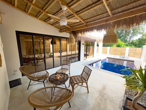 Modern 3-Story Luxury Villa 2-Min Walk to Beach & Private Gate