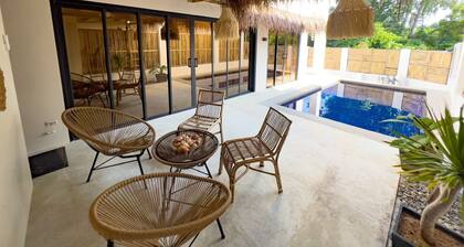 Modern 3-Story Luxury Villa 2-Min Walk to Beach & Private Gate