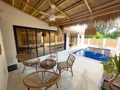 Modern 3-Story Luxury Villa 2-Min Walk to Beach & Private Gate